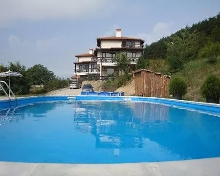 Bella Terra - 2 Villas Pensionat 2*