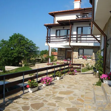 Bella Terra - 2 Villas Pensionat Gostilitsa