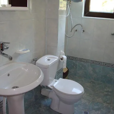 Bella Terra - 2 Villas Pensionat 2*