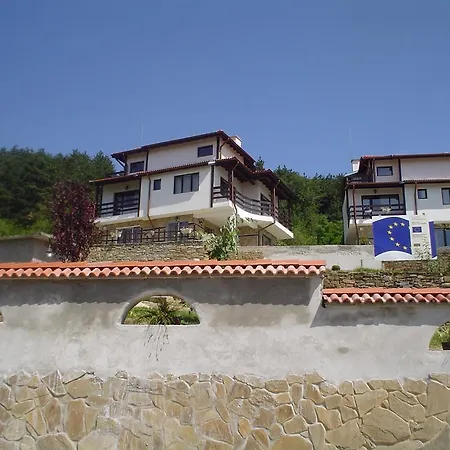 Bella Terra - 2 Villas Gostilitsa